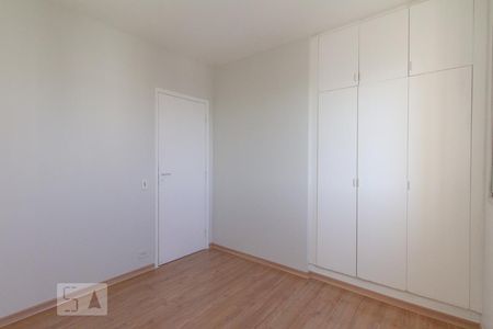 Quarto 2 de apartamento para alugar com 2 quartos, 47m² em Vila Brasílio Machado, São Paulo