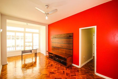 Apartamento à venda com 90m², 2 quartos e 1 vagaSala