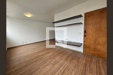 Sala de apartamento para alugar com 3 quartos, 96m² em Jardim das Acácias, São Paulo