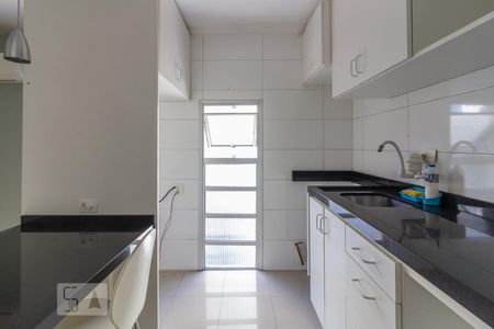 Cozinha de apartamento à venda com 1 quarto, 30m² em Bela Vista, São Paulo