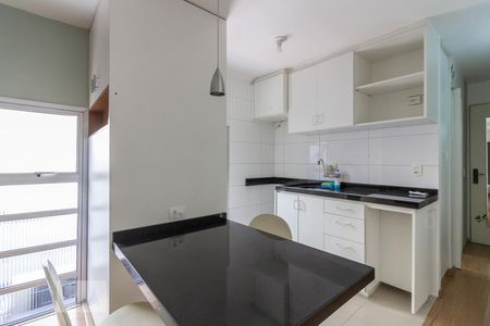 Cozinha de apartamento à venda com 1 quarto, 30m² em Bela Vista, São Paulo