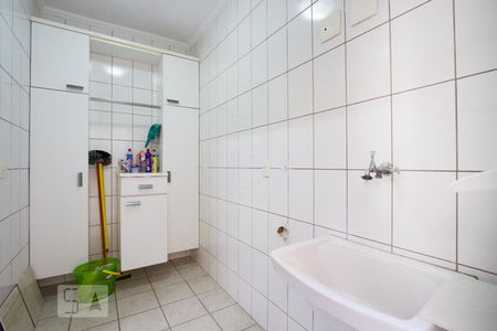 Lavanderia de casa de condomínio para alugar com 3 quartos, 150m² em Santo Amaro, São Paulo