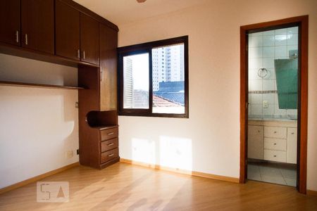 Suite de casa de condomínio para alugar com 3 quartos, 150m² em Santo Amaro, São Paulo