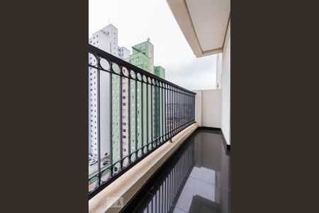 Sacada de apartamento para alugar com 2 quartos, 81m² em Jardim Aeroporto, São Paulo