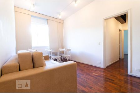 Sala de apartamento para alugar com 3 quartos, 80m² em Jardim Botânico, Rio de Janeiro