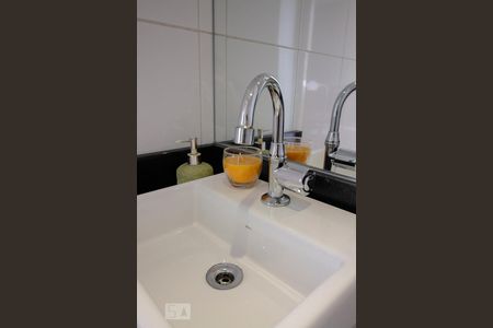 Lavabo de apartamento à venda com 2 quartos, 69m² em Vila Romana, São Paulo