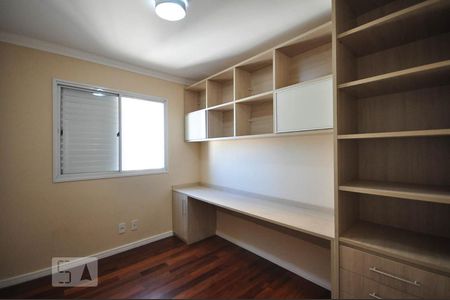 Quarto de apartamento para alugar com 3 quartos, 106m² em Jardim Arpoador, São Paulo