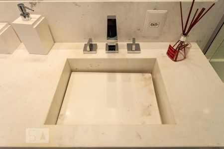 Banheiro de apartamento para alugar com 2 quartos, 160m² em Vila Uberabinha, São Paulo