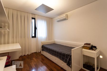 Quarto de apartamento para alugar com 2 quartos, 160m² em Vila Uberabinha, São Paulo