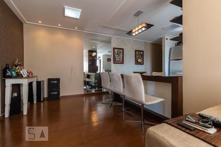 Sala de apartamento para alugar com 3 quartos, 78m² em Vila São Paulo, São Paulo