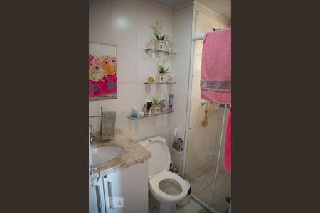 Banheiro suite de apartamento para alugar com 2 quartos, 70m² em Vila Moinho Velho, São Paulo
