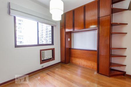 Suite de apartamento para alugar com 2 quartos, 70m² em Barra da Tijuca, Rio de Janeiro