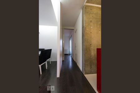 Acesso ao quarto e banheiro  de apartamento à venda com 2 quartos, 74m² em Vila Regente Feijó, São Paulo