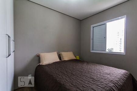 Quarto 1  de apartamento para alugar com 2 quartos, 48m² em Parque Reboucas, São Paulo