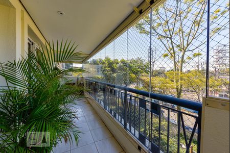 Varanda de apartamento à venda com 3 quartos, 225m² em Alto de Pinheiros, São Paulo