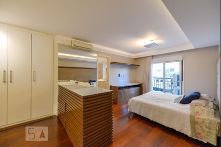 Suíte 1 de apartamento à venda com 3 quartos, 225m² em Alto de Pinheiros, São Paulo