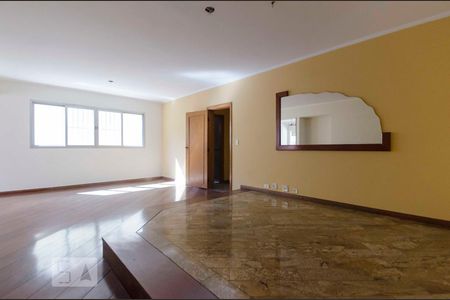 Apartamento para alugar com 160m², 3 quartos e 3 vagasSala