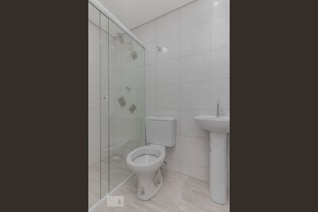 Banheiro de kitnet/studio para alugar com 1 quarto, 32m² em Jabaquara, São Paulo