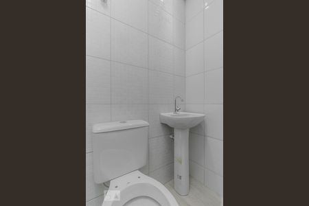 Banheiro de kitnet/studio para alugar com 1 quarto, 30m² em Jabaquara, São Paulo