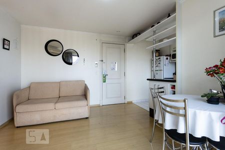 Sala de apartamento à venda com 2 quartos, 50m² em Vila Olímpia, São Paulo