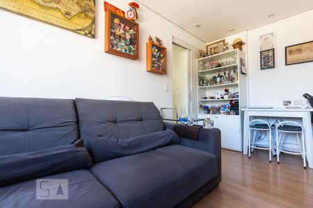 Sala de apartamento para alugar com 1 quarto, 48m² em Nova Piraju, São Paulo