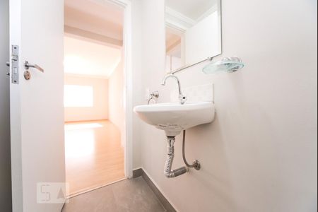 Lavabo de apartamento para alugar com 3 quartos, 150m² em Planalto Paulista, São Paulo