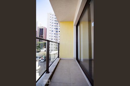 Sacada de apartamento para alugar com 1 quarto, 57m² em Cambuí, Campinas