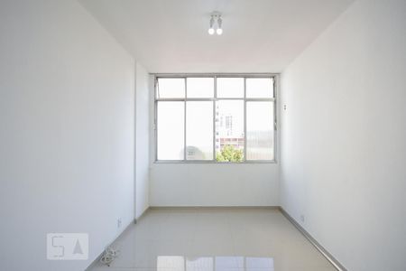 Sala de apartamento para alugar com 2 quartos, 70m² em Tijuca, Rio de Janeiro