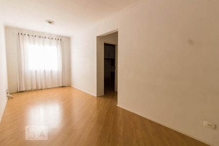 Sala de apartamento para alugar com 2 quartos, 70m² em Picanço, Guarulhos