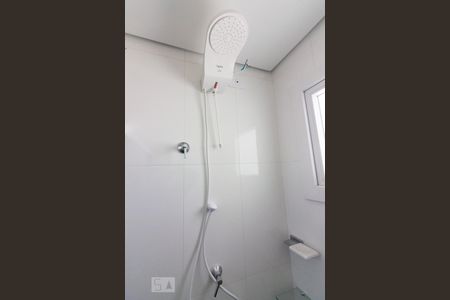 Banheiro de apartamento para alugar com 1 quarto, 35m² em Vila Diva (zona Norte), São Paulo