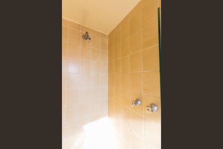 Banheiro  de apartamento à venda com 4 quartos, 136m² em Jardim Itapeva, São Paulo