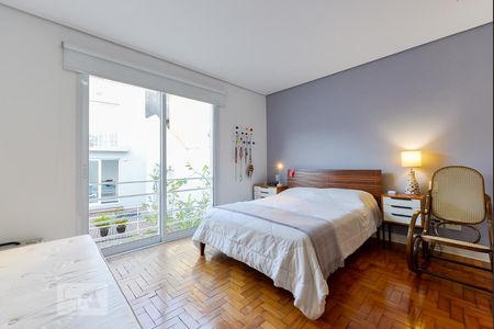 Suíte de casa à venda com 3 quartos, 316m² em Jardim das Bandeiras, São Paulo