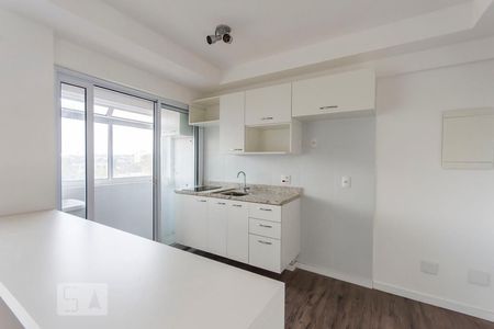 Cozinha de apartamento para alugar com 1 quarto, 37m² em Campo Belo, São Paulo