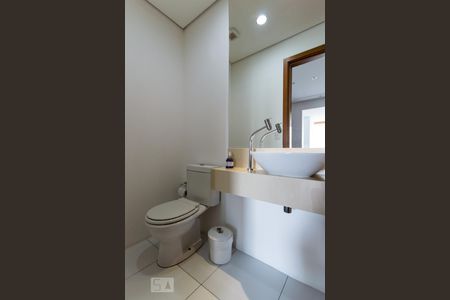 Lavabo de apartamento à venda com 3 quartos, 123m² em Tamboré, Santana de Parnaíba