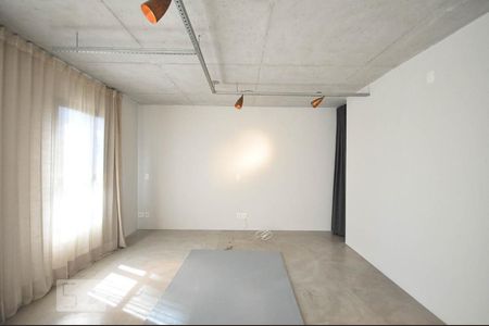 Quarto de kitnet/studio à venda com 1 quarto, 70m² em Vila Indiana, São Paulo