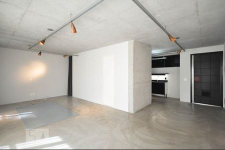 Sala de kitnet/studio à venda com 1 quarto, 70m² em Vila Indiana, São Paulo