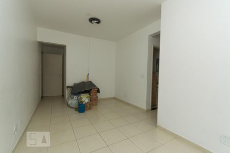 Sala de apartamento para alugar com 3 quartos, 62m² em Jardim Maria Estela, São Paulo