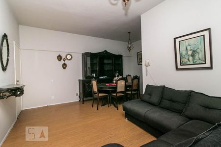 Sala de estar de apartamento para alugar com 3 quartos, 110m² em Tijuca, Rio de Janeiro