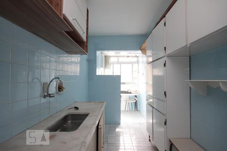 Cozinha de apartamento para alugar com 2 quartos, 60m² em Consolação, São Paulo