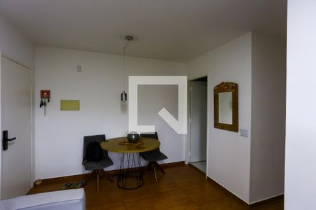 Sala  de apartamento à venda com 2 quartos, 46m² em Vila Suzana, São Paulo