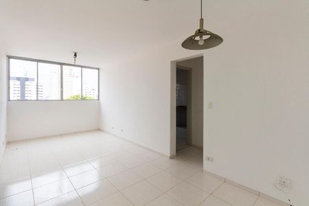 Sala de apartamento para alugar com 3 quartos, 68m² em Vila Alexandria, São Paulo