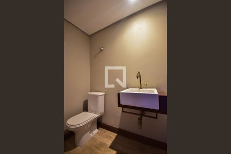 Lavabo de apartamento para alugar com 3 quartos, 163m² em Vila Suzana, São Paulo