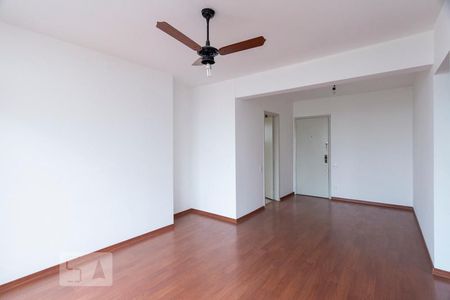 Sala de apartamento à venda com 2 quartos, 135m² em Vila Alexandria, São Paulo