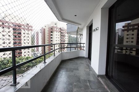 Varanda de apartamento à venda com 4 quartos, 145m² em Vila Andrade, São Paulo