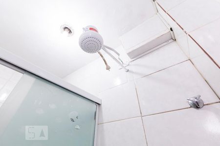 Banheiro de kitnet/studio para alugar com 1 quarto, 35m² em Glória, Rio de Janeiro