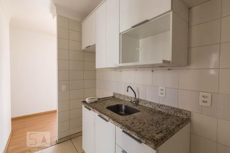 Cozinha de apartamento para alugar com 2 quartos, 56m² em Vila Galvão, Guarulhos