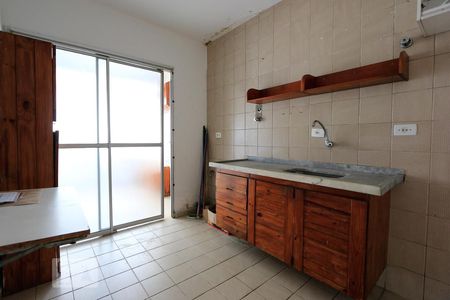 Cozinha de apartamento para alugar com 3 quartos, 80m² em Jardim Londrina, São Paulo