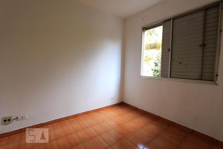 Quarto de apartamento para alugar com 3 quartos, 80m² em Jardim Londrina, São Paulo