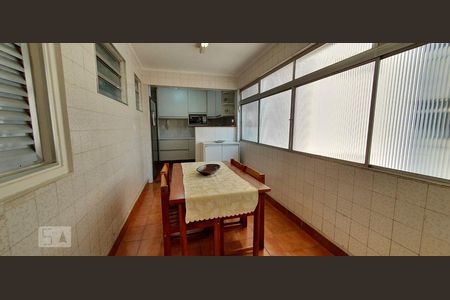 Cozinha de apartamento para alugar com 3 quartos, 98m² em Vila Romana, São Paulo