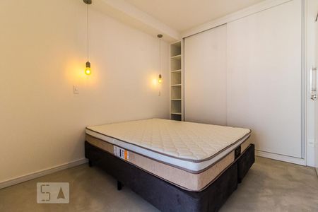 Quarto de kitnet/studio para alugar com 1 quarto, 53m² em Barra Funda, São Paulo